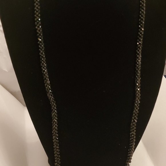 BLACK SPINEL RONDELLE FACETED 3 LAYERED NECKLACE - NWOT - Picture 4 of 10